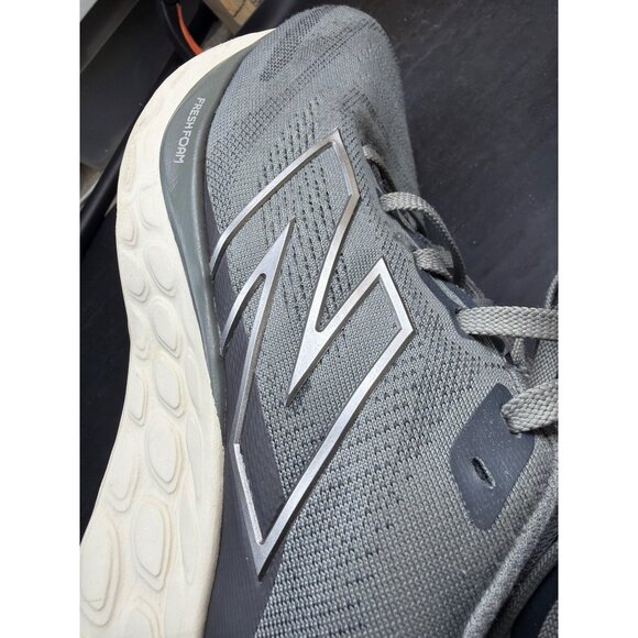 New Balance Fresh Foam 680v8 Mens 8.5 / Womens 10 Extra Wide 4E Gray